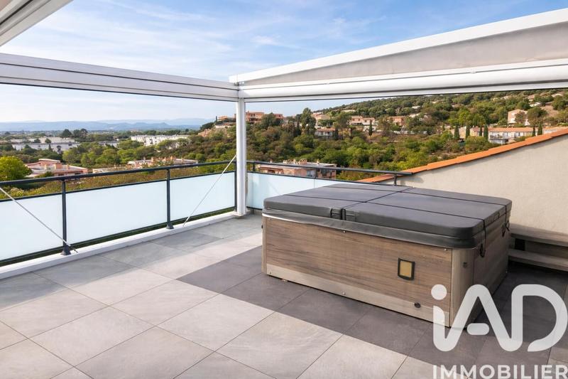 Appartement - 120 m² - 5 pièces