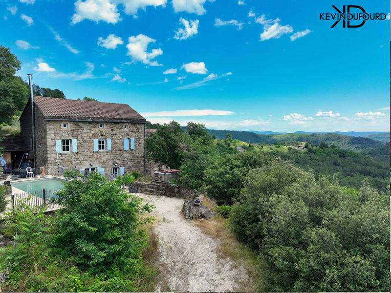 Mas - 317 m² - 11 pièces