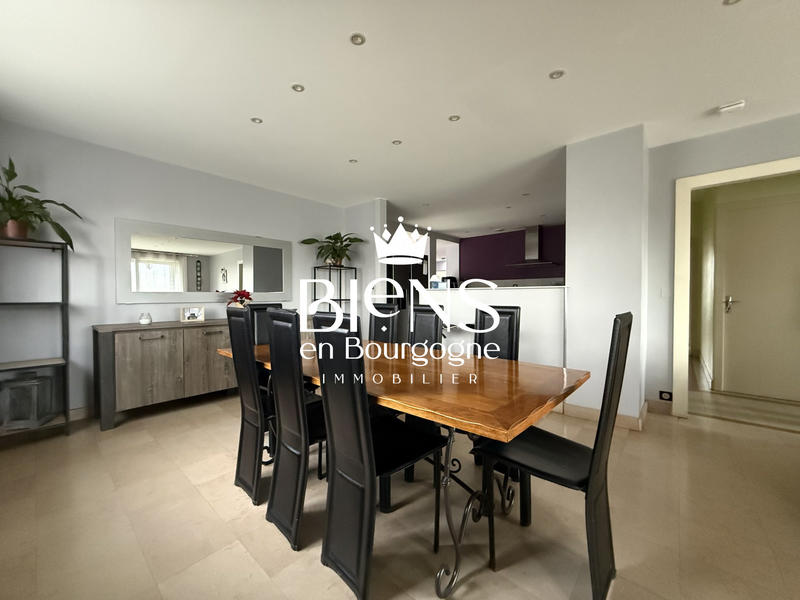 Maison - 150 m² - 7 pièces