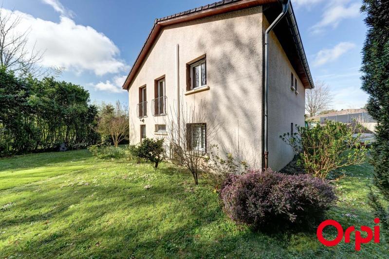 Maison - 137 m² - 5 pièces