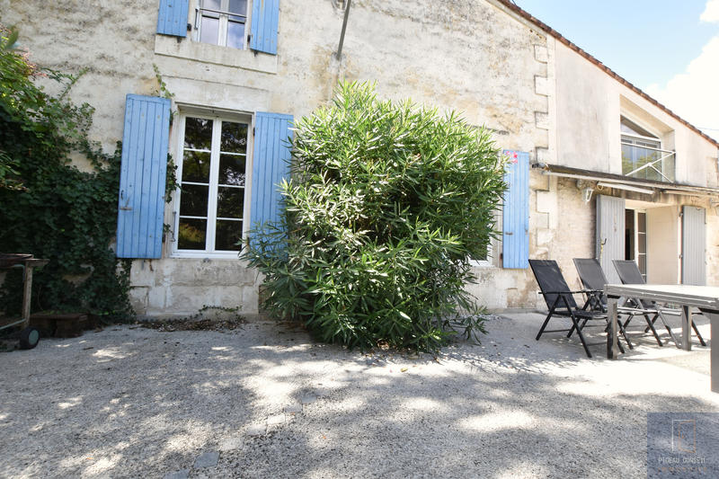 Maison - 174 m² - 6 pièces