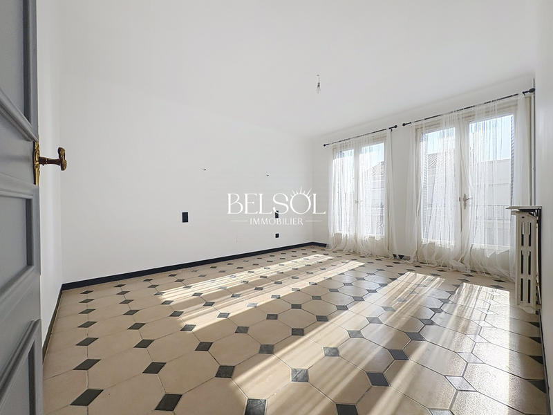 Maison - 186 m² - 4 pièces