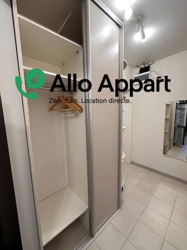 Studio - 25 m² - 1 pièce