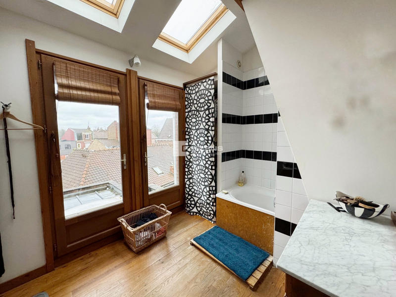 Maison - 150 m² - 4 pièces