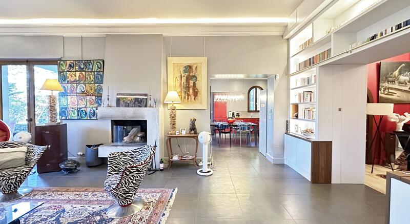 Appartement - 167 m² - 6 pièces