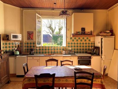 Maison - 160 m² - 8 pièces