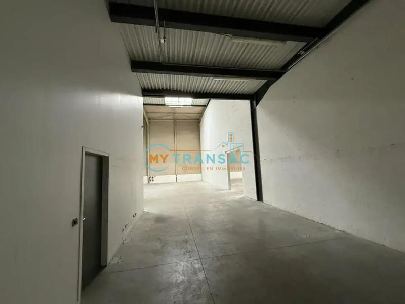 Local d'activité / Entrepôt - 1 010 m²