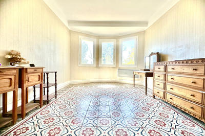 Maison - 195 m² - 5 pièces