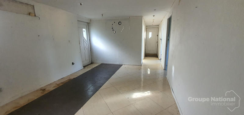 Local commercial - 130 m² - 4 pièces