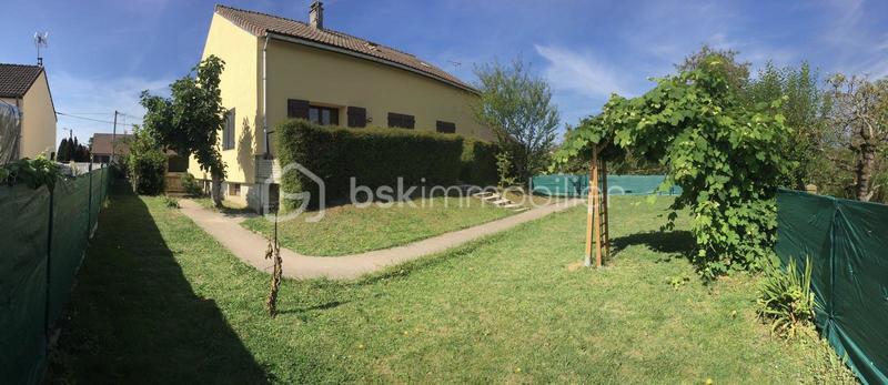 Pavillon - 150 m² - 8 pièces