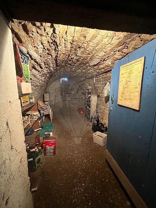 Maison - 200 m² - 8 pièces