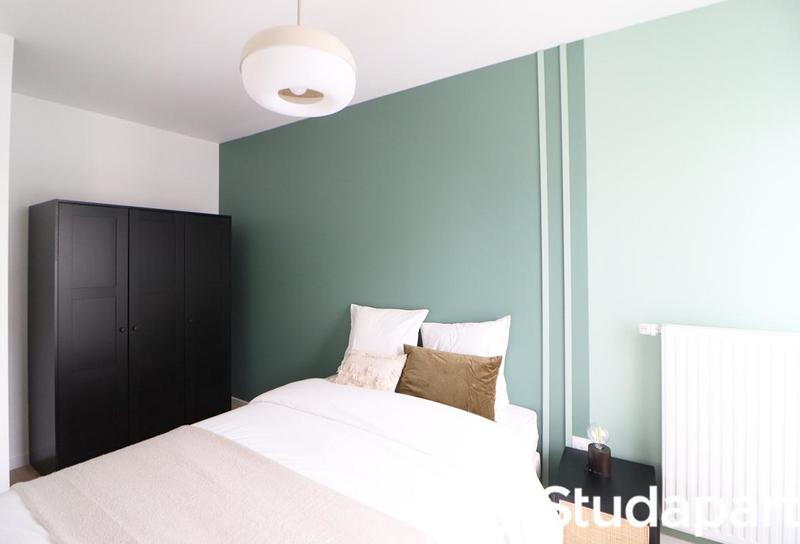 Chambre - 13 m² - 1 pièce