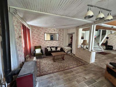 Maison - 140 m² - 4 pièces