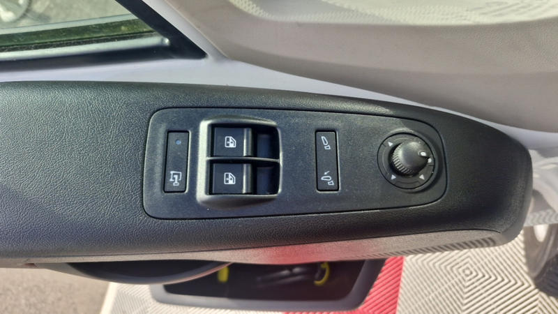 Peugeot Boxer Fourgon Tole 333 L2h2 Bluehdi 140 Ss Asphalt