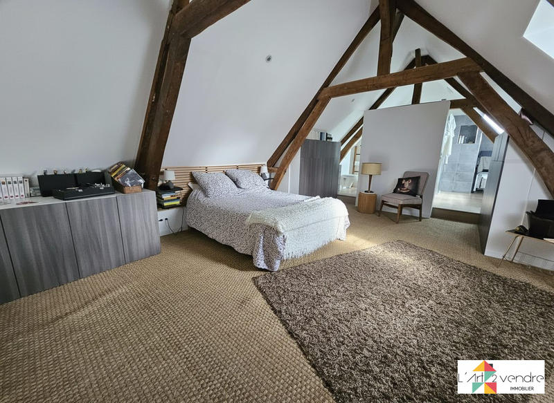 Maison - 156 m² - 8 pièces