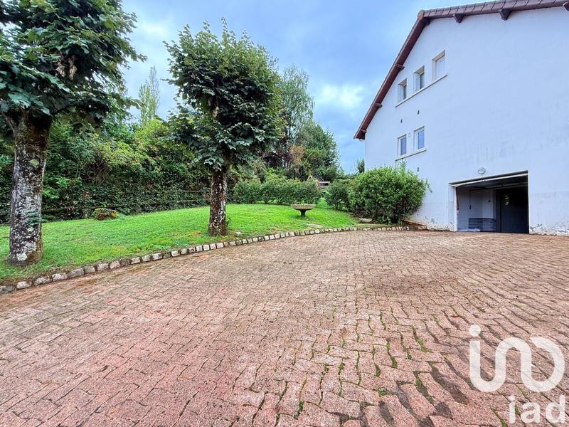 Maison - 141 m² - 8 pièces