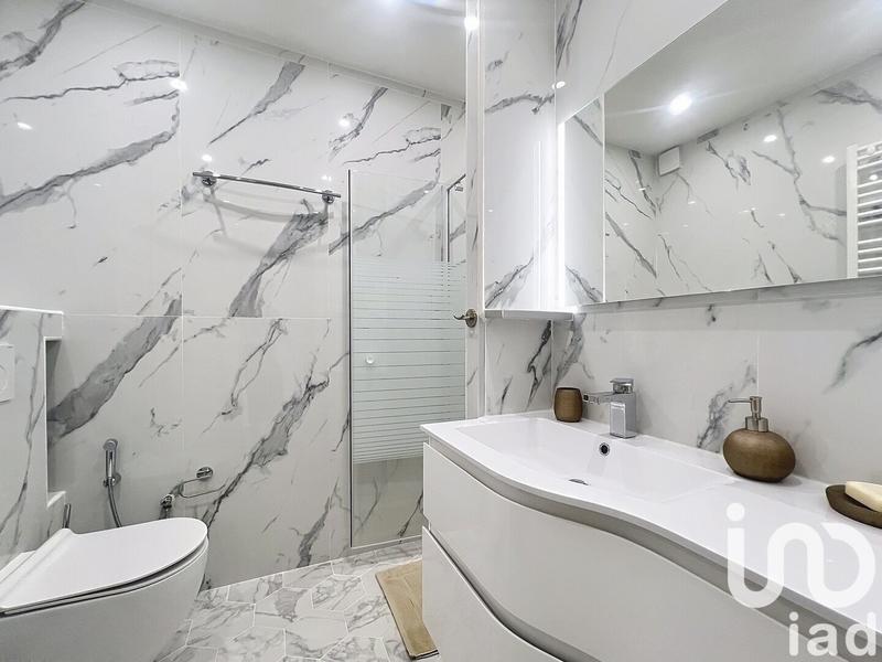 Appartement - 80 m² - 3 pièces