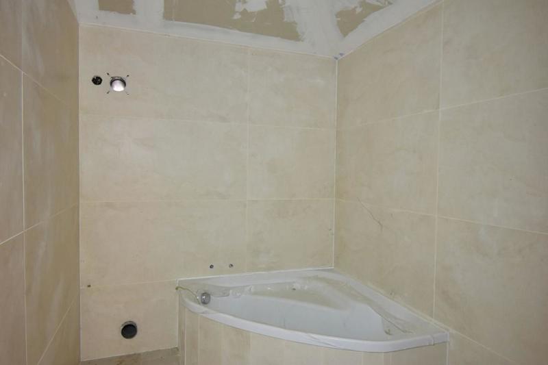 Corps de ferme - 1 260 m² - 14 pièces