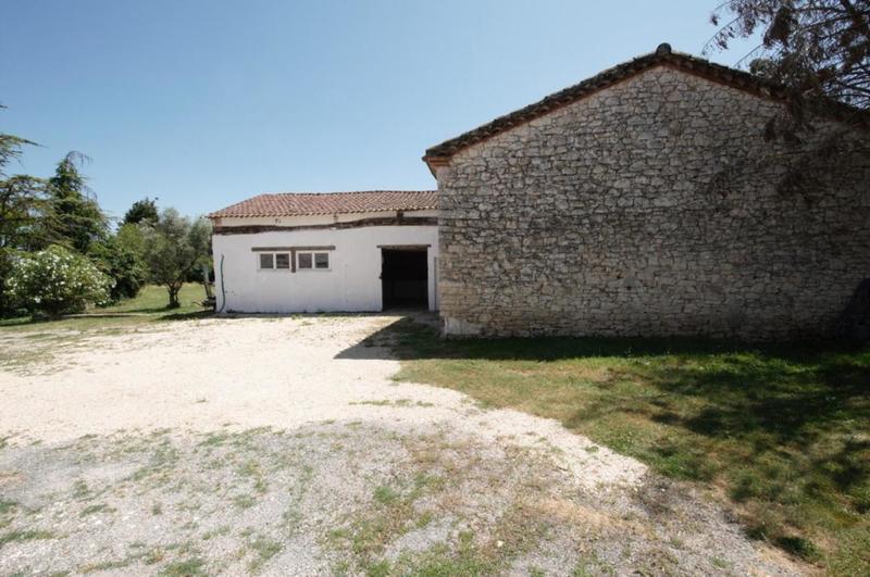 Propriété - 265 m² - 7 pièces