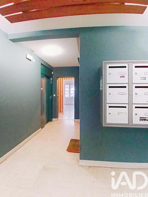 Studio - 30 m² - 1 pièce