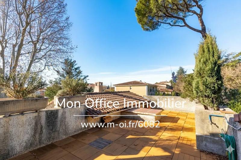 Appartement - 90 m² - 4 pièces