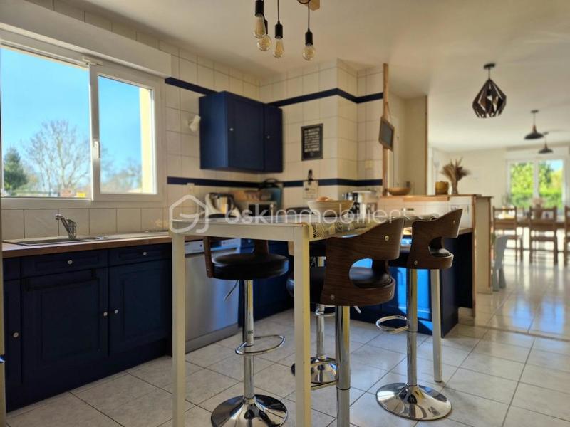 Maison traditionnelle - 122 m² - 6 pièces