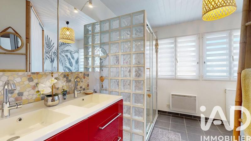 Maison - 206 m² - 8 pièces