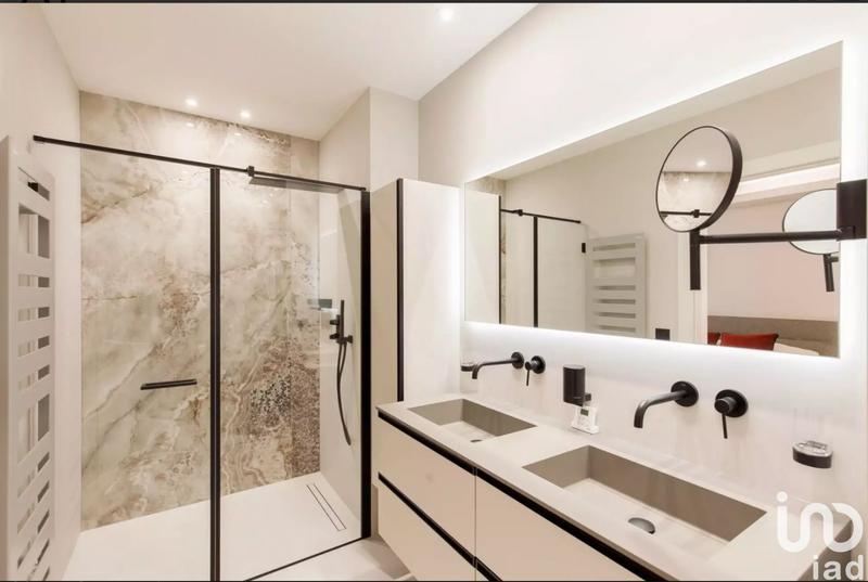 Appartement - 220 m² - 4 pièces