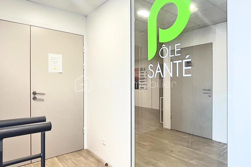 Bureau - 19 m² - 1 pièce