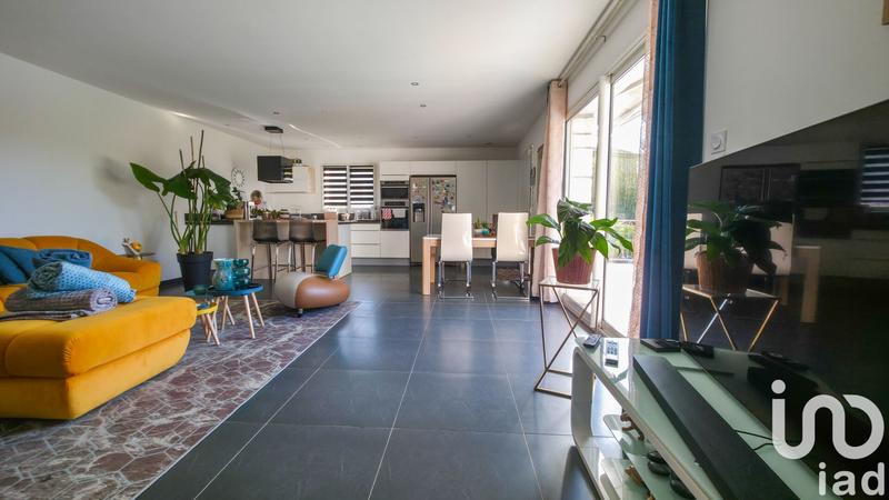 Maison - 98 m² - 5 pièces