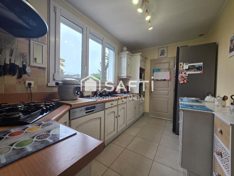 Maison - 140 m² - 6 pièces