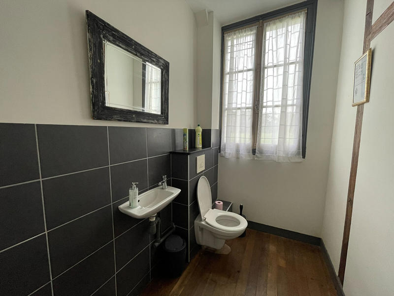 Demeure - 184 m² - 7 pièces