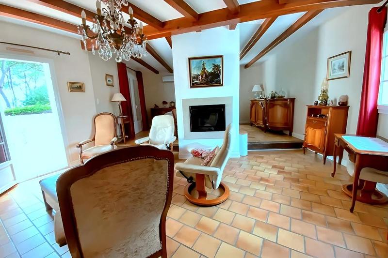 Pavillon - 121 m² - 6 pièces