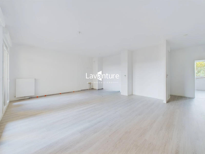 Appartement - 100 m² - 5 pièces