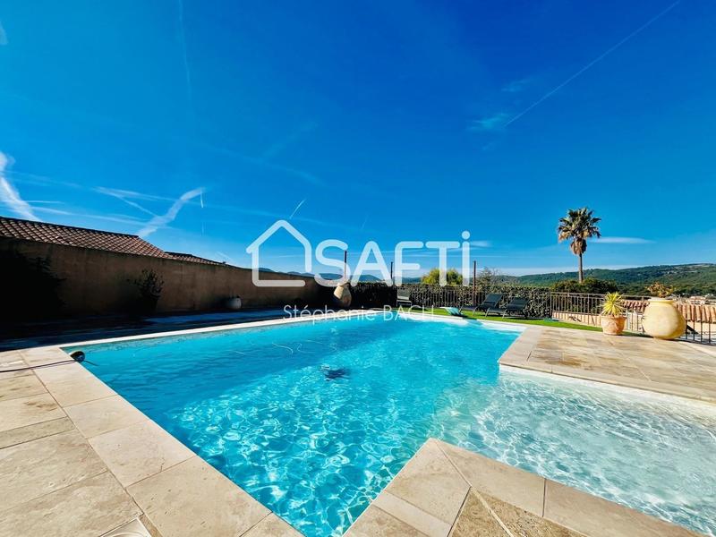 Villa - 212 m² - 9 pièces