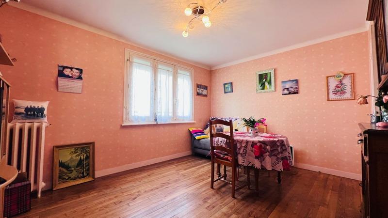 Maison de ville - 90 m² - 7 pièces