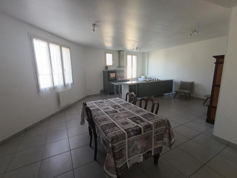 Maison - 96 m² - 4 pièces