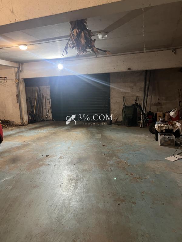 Propriété - 281 m² - 7 pièces