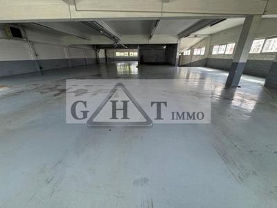 Entrepôt - 2 239 m²