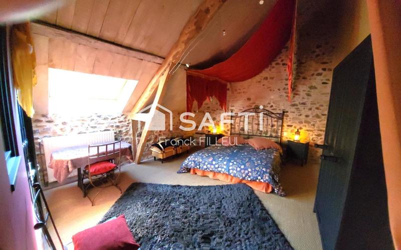 Maison - 282 m² - 8 pièces