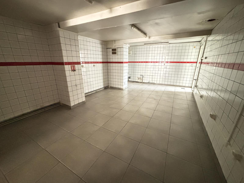 Local commercial - 225 m²