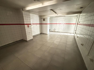 Local commercial - 225 m²