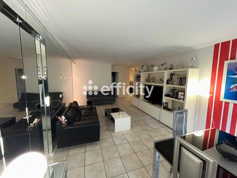 Appartement - 96 m² - 4 pièces