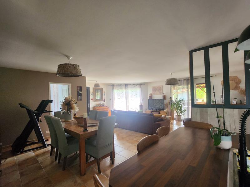 Maison - 110 m² - 6 pièces