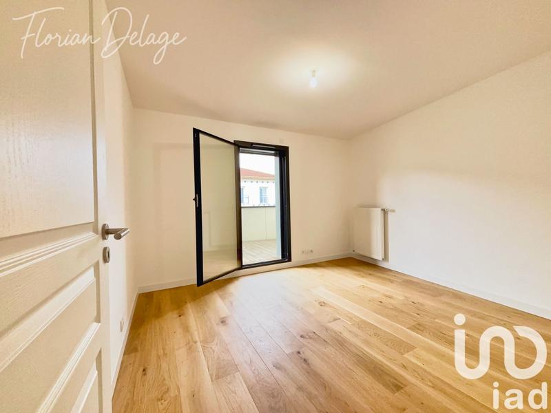 Appartement - 93 m² - 4 pièces
