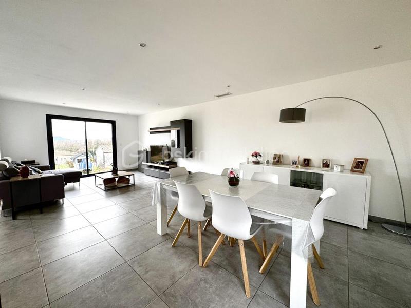 Maison - 134 m² - 7 pièces