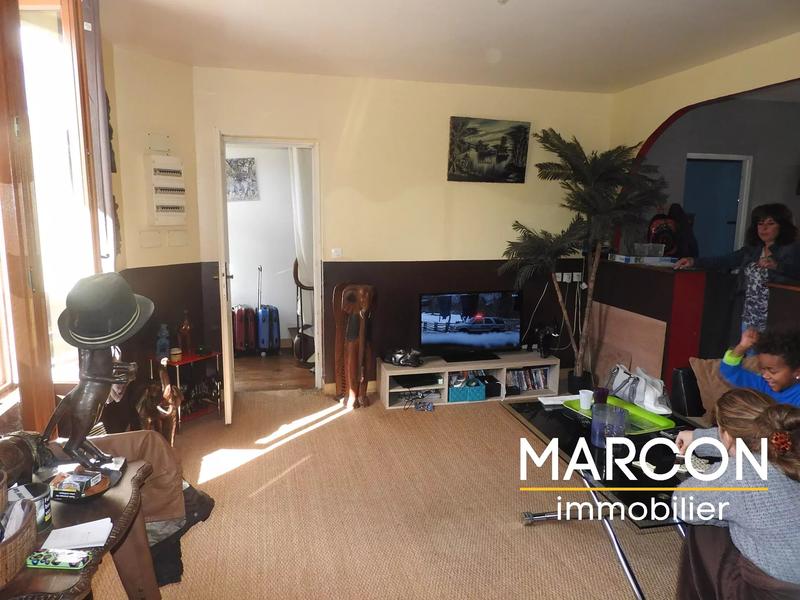 Maison - 120 m² - 10 pièces