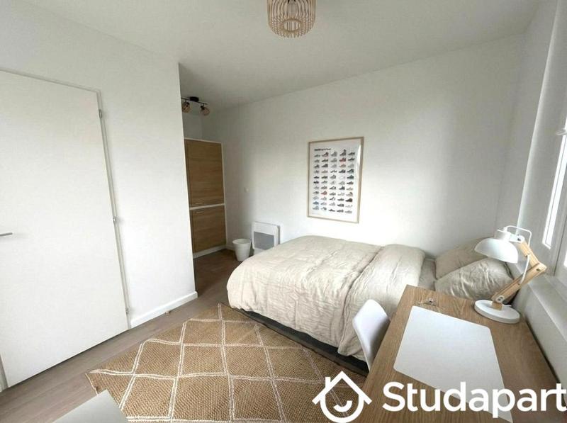 Chambre - 50 m² - 1 pièce