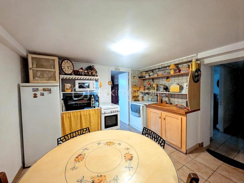 Maison traditionnelle - 186 m² - 8 pièces