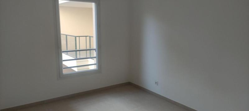 Appartement - 82 m² - 3 pièces